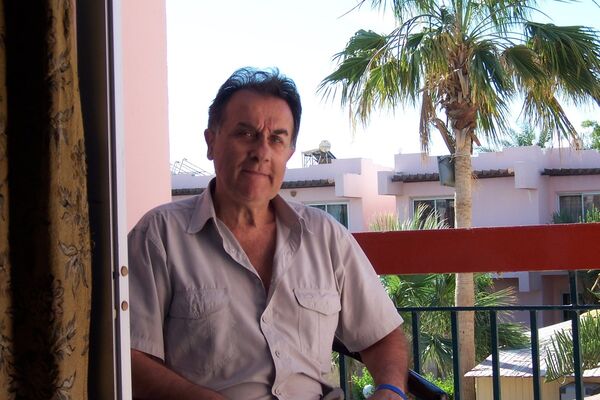  -,   Alex, 68 ,     , c 