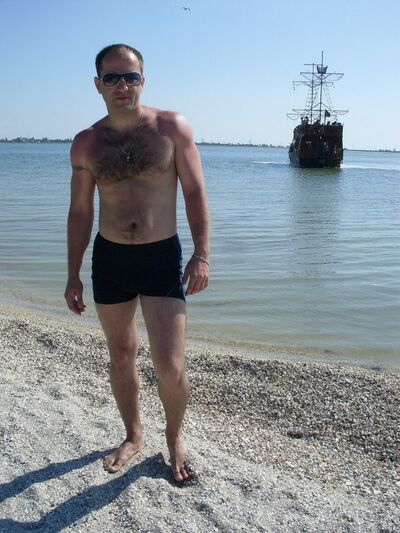  ,   Viktor, 41 ,   ,   , c 
