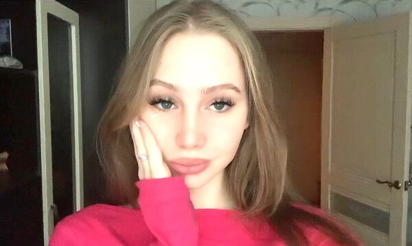  ,   Polina, 22 ,   ,   
