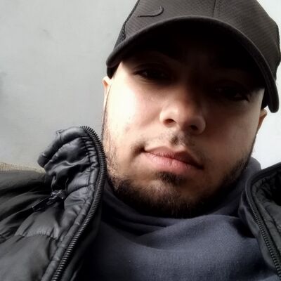  ,   Akow, 26 ,   ,   , c , 