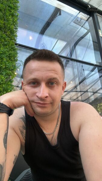  -,   Viktor, 33 ,   ,   