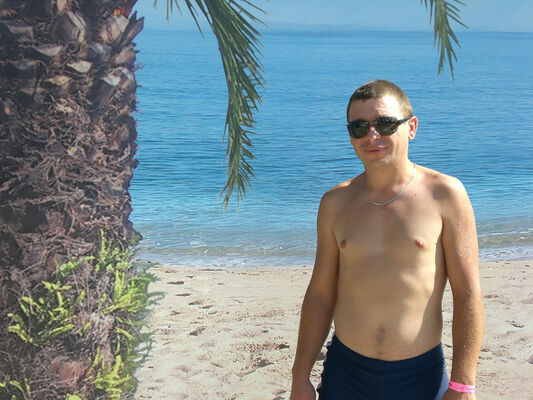  ,   Eugeniu, 43 ,   ,   