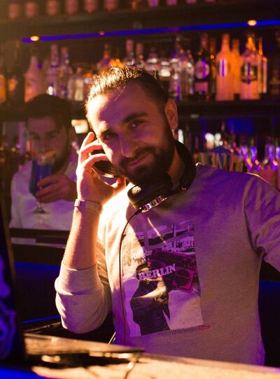  ,   Kamran, 34 ,   ,   