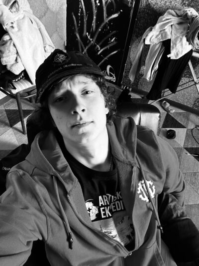  ,   Michael, 24 ,   ,   