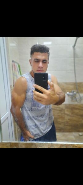  ,   Elyar, 25 ,   