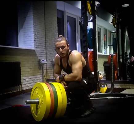  ,   Artur, 29 ,   ,   , c , 