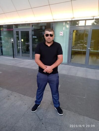  ,   Sergey, 39 ,   ,   