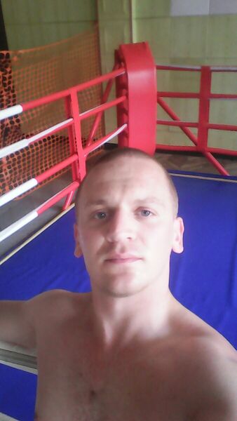  ,   Yurii, 37 ,   ,   , c 