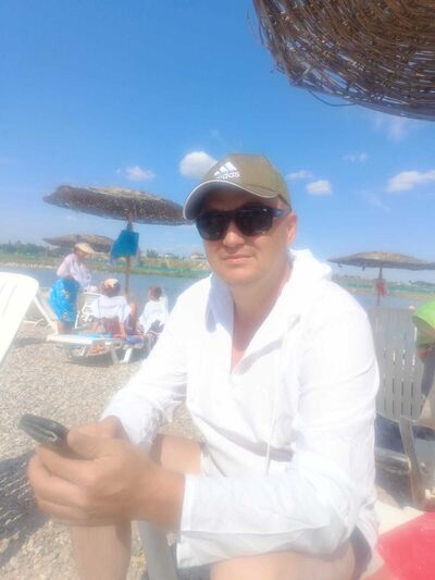  ,   Leonid, 42 ,   ,   
