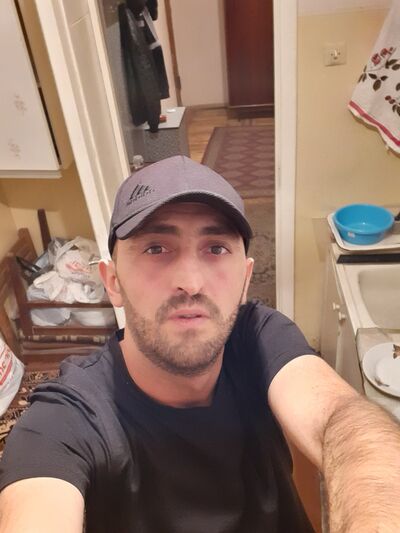  ,   Arman, 36 ,   ,   