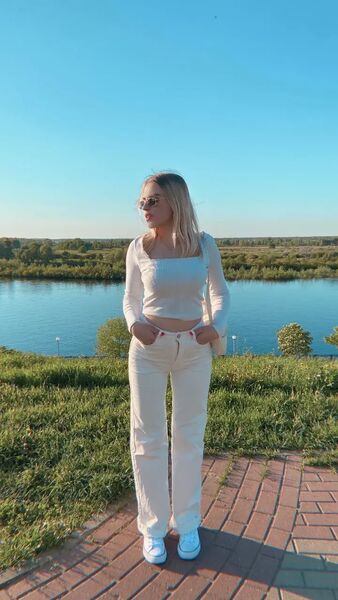  ,   Karina, 22 ,   ,   