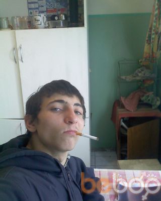  ,   Denis, 32 ,   