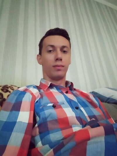  Young,   Kamil, 29 ,   ,   , c 