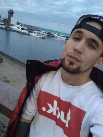  ,   Teddy, 33 ,   
