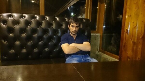  ,   Artur, 43 ,   