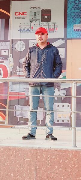  ,   Shovkat, 37 ,   ,   