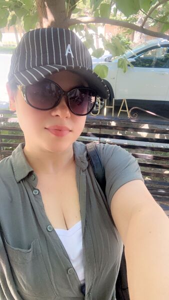  ,   Elena, 34 ,   