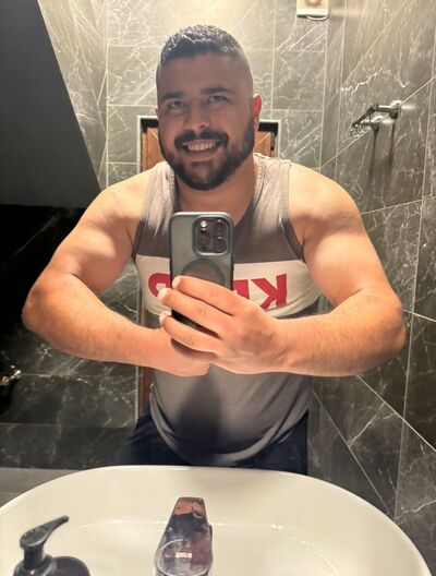  ,   Deniz, 32 ,   ,   