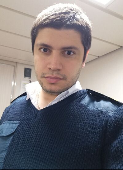  ,   Artur, 37 ,   ,   