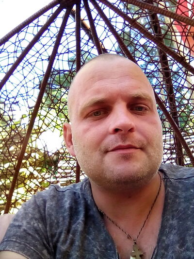  ,   Vlad, 42 ,   