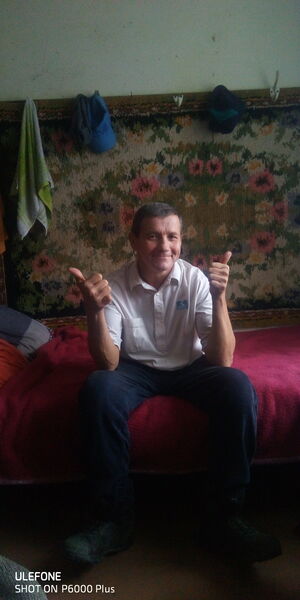  ,   Valentin, 49 ,   c 