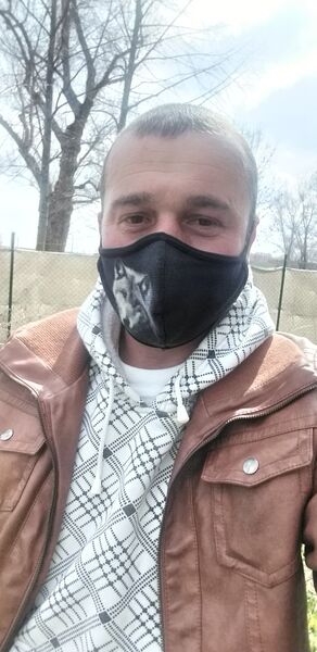  ,   Vasil, 43 ,   ,   