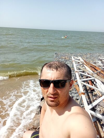  ,   Izzatillo, 34 ,   ,   