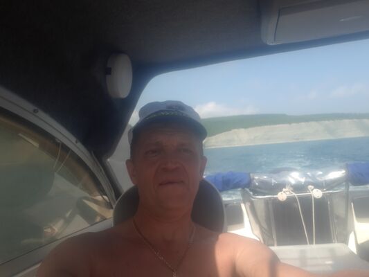  ,   Oleg, 52 ,   ,   