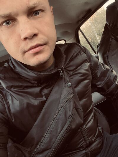 ,   Anton, 33 ,   ,   