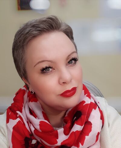  ,   Diana, 43 ,   