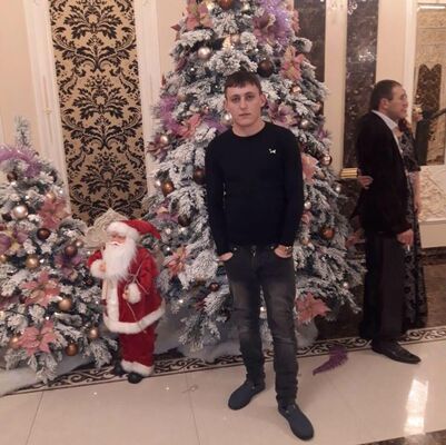  ,   Tyom, 28 ,   ,   