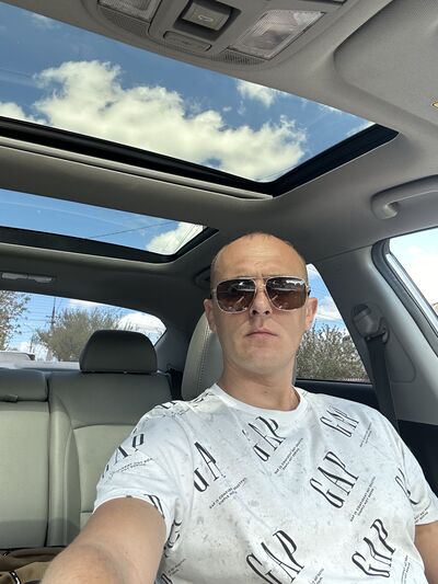  ,   Igor, 28 ,   ,   
