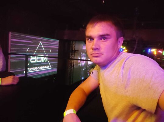  ,   Sergey, 33 ,   ,   , 