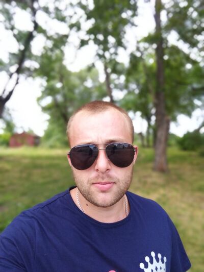  ,   Denis, 30 ,   ,   , c 