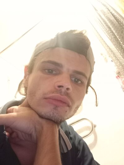  ,   Vik, 30 ,   ,   