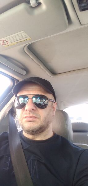  ,   Vako, 41 ,   ,   