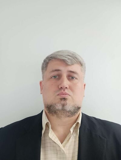  ,   Anton, 37 ,   ,   