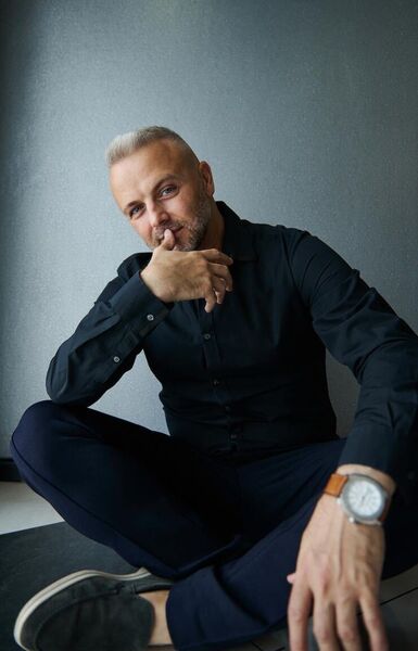  ,   Igor, 49 ,   ,   , c , 