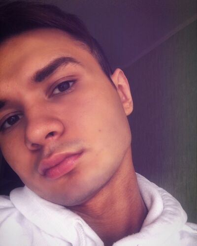  ,   Komron, 25 ,   ,   