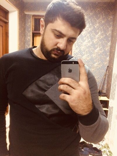  ,   Xaliq, 33 ,   