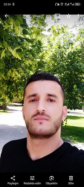  ,   M, 32 ,     