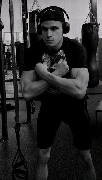  Novy,   , 25 ,   ,   