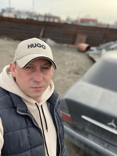  ,   Alexander, 32 ,   ,   , c 