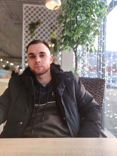  ,   Artem, 32 ,   , 
