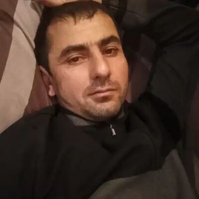  ,   Ubaydullo, 42 ,   ,   