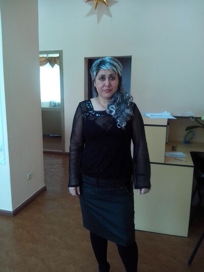  ,   Ana, 52 ,   ,   , c 