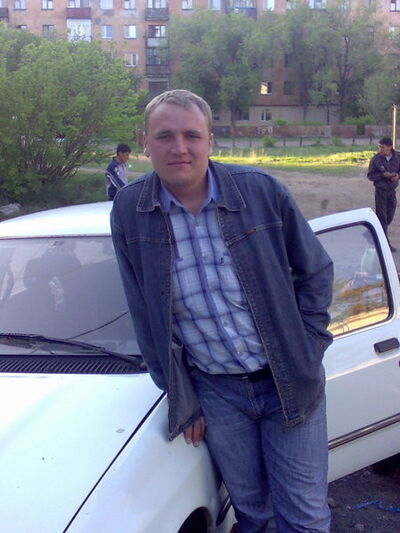  ,   Alex, 39 ,   