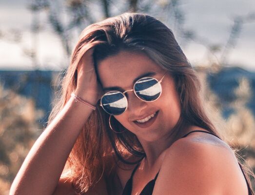  ,   Eva, 35 ,   ,   