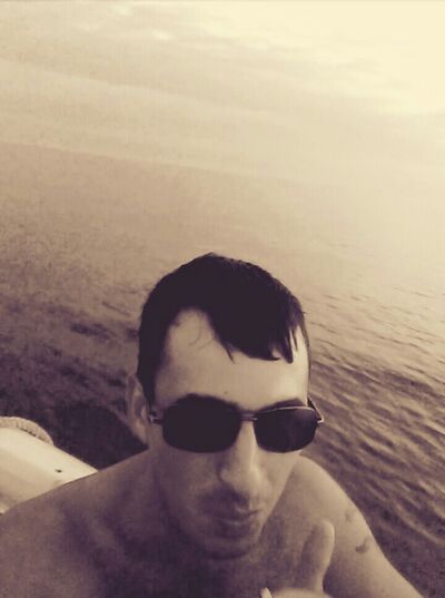  ,   Vrej, 37 ,   ,   , c 