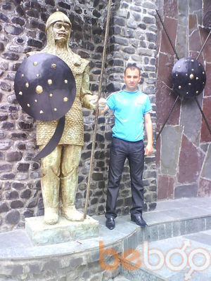  ,   Emil, 40 ,   